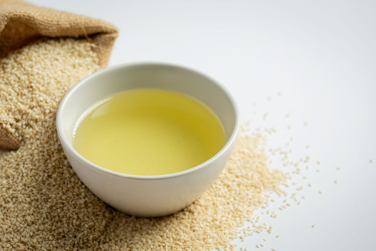 White Tea with sesame seeds